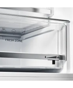 Freestanding refrigerator RFCN 2013 WG